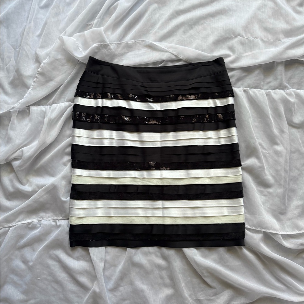 White House Black Market Sequin Pencil Skirt